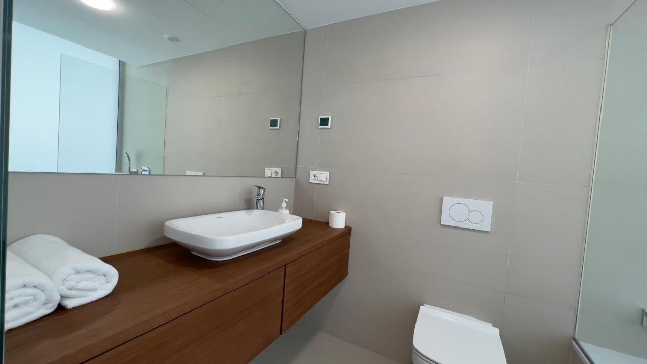 2Bedroom Beach Front Unit Wave Collection Fuengirola Bagian luar foto